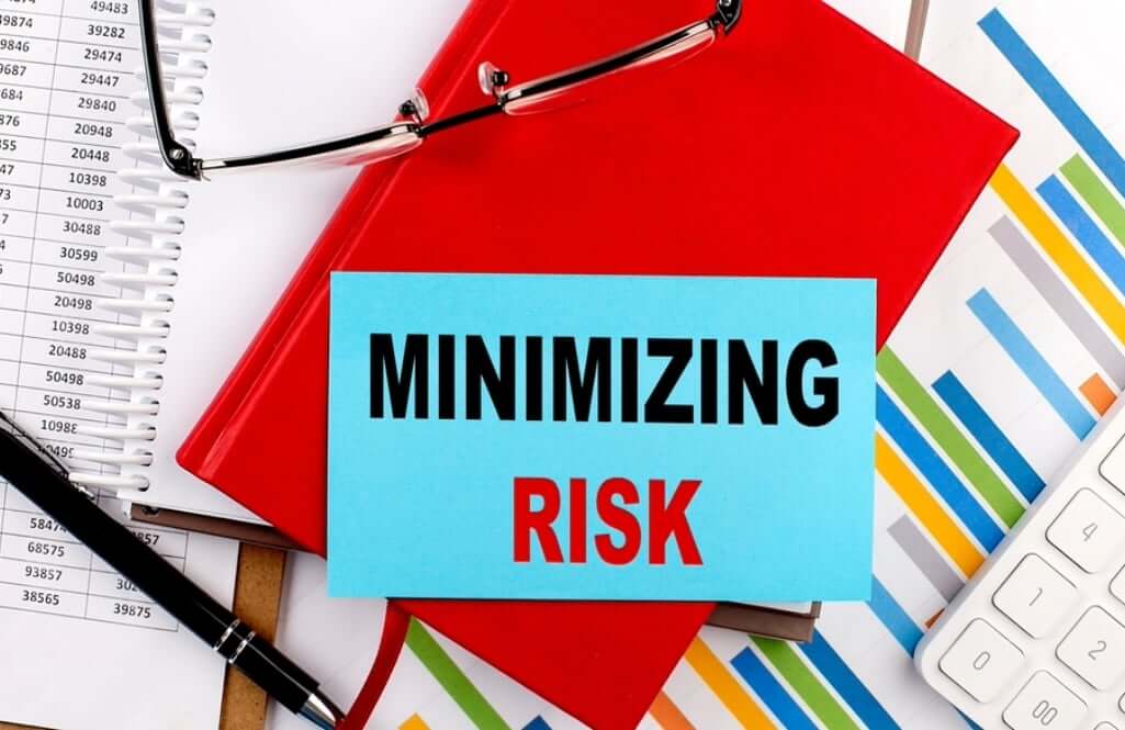 How to minimize the risk?